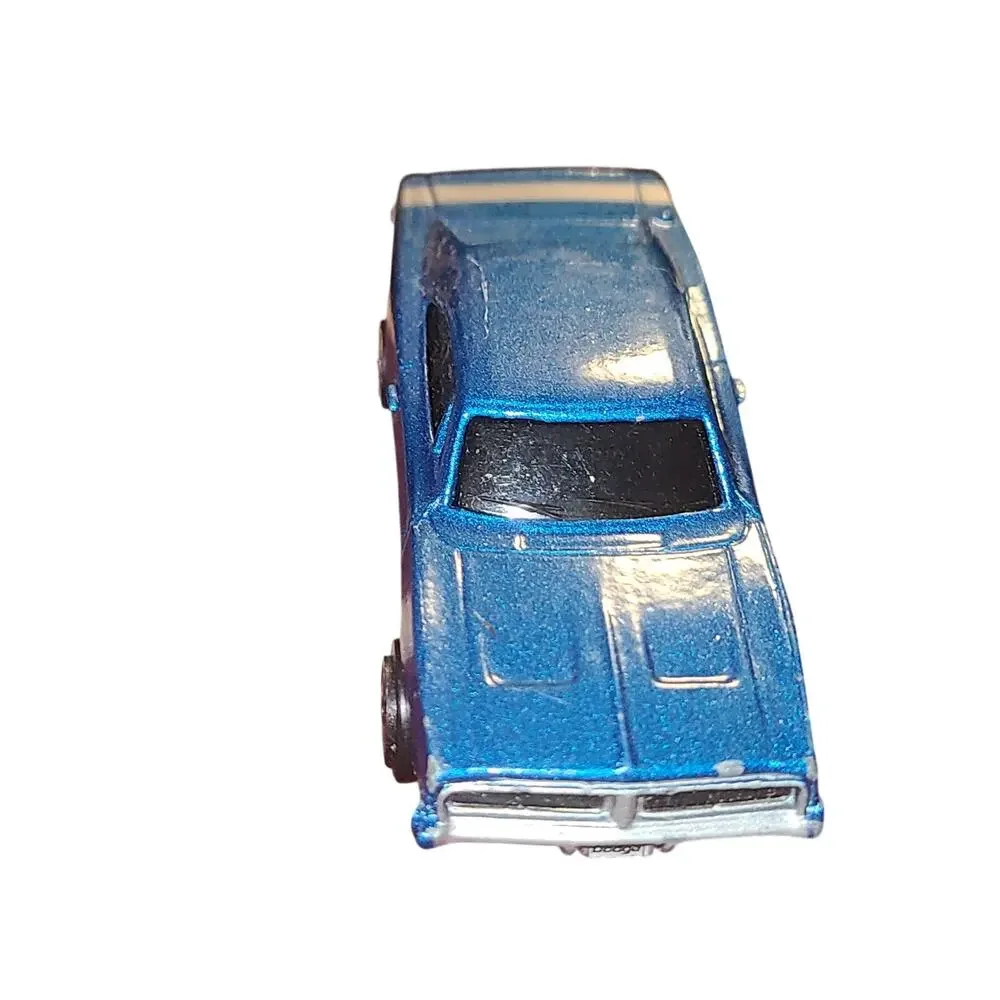 Maisto 1969 Blue Dodge Charger R/T 1:64 used condition